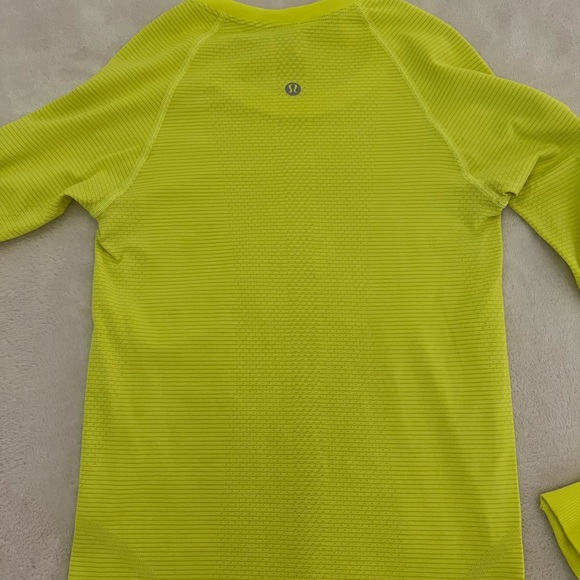 lululemon swiftly tech, neon yellow, size 2, never worn. - Picture 1 of 2